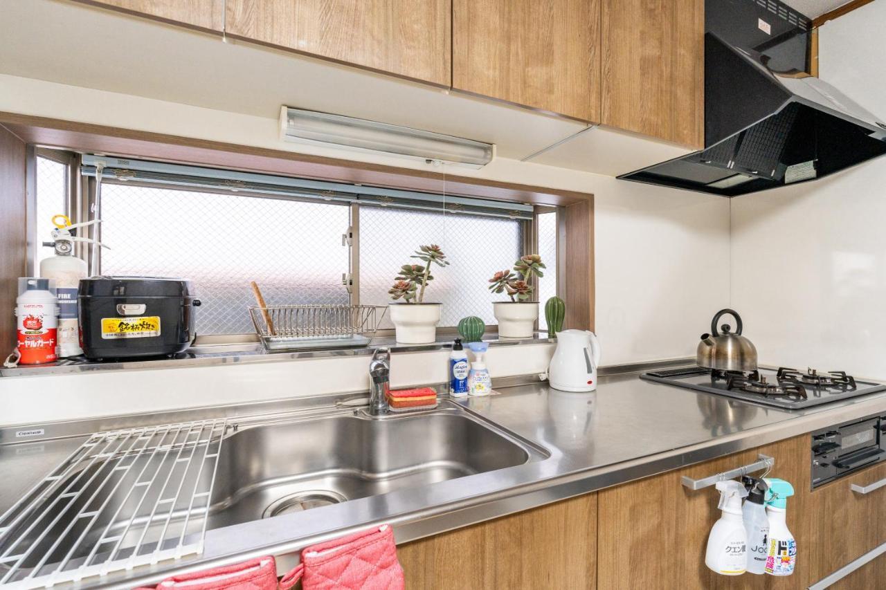 New!twelve People/ Shin Ookubo 6min/ Pocket Wifi * 東京都